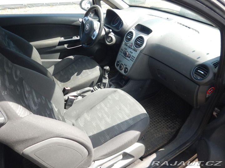 Opel Corsa 1.4i, KLIMA 2011