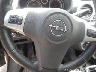 Opel Corsa 1.4i, KLIMA 2011