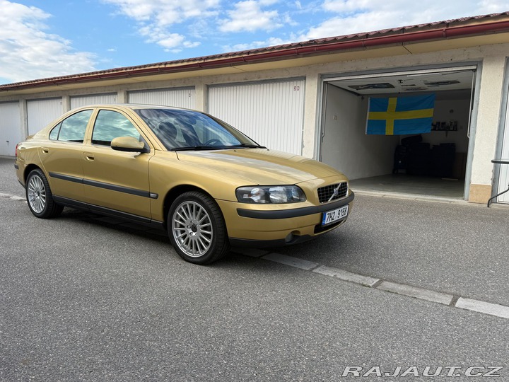 Volvo S60 S60 2.4-NOVÉ V ČR-2 MAJ. 2001