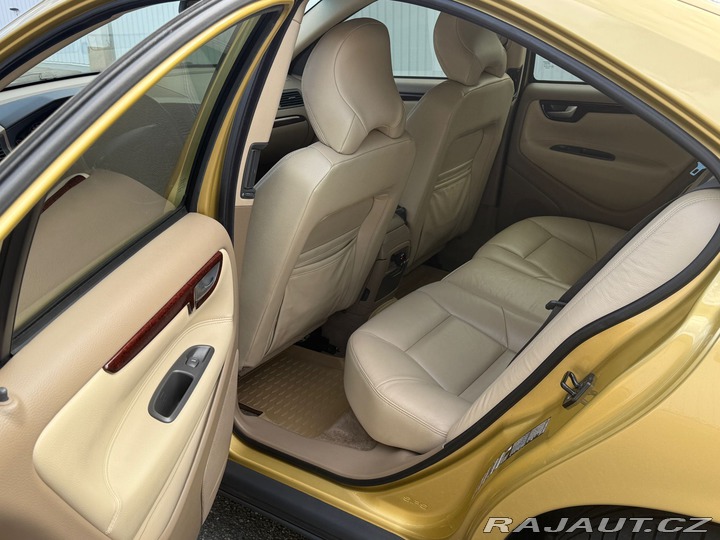 Volvo S60 S60 2.4-NOVÉ V ČR-2 MAJ. 2001