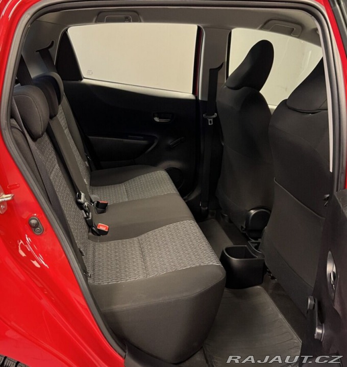 Toyota Yaris 1,0 VVT-i Active Smart 2013