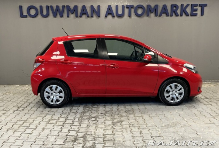 Toyota Yaris 1,0 VVT-i Active Smart 2013