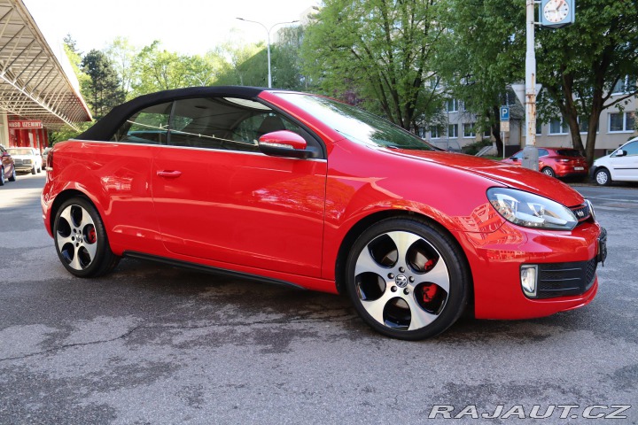 Volkswagen Golf CABRIO GTI 2.0TSI DSG 155 2012