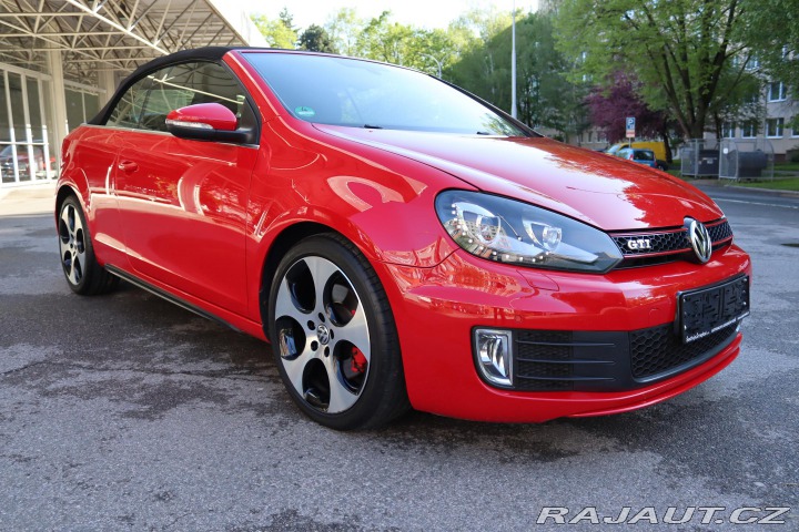 Volkswagen Golf CABRIO GTI 2.0TSI DSG 155 2012