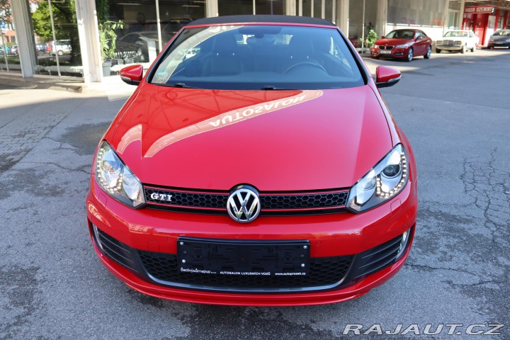 Volkswagen Golf CABRIO GTI 2.0TSI DSG 155 2012