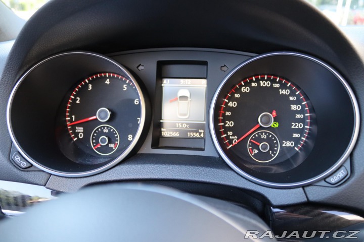 Volkswagen Golf CABRIO GTI 2.0TSI DSG 155 2012