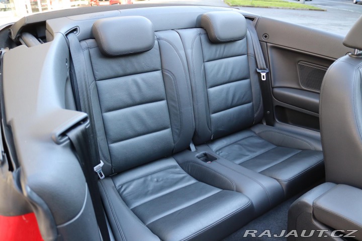 Volkswagen Golf CABRIO GTI 2.0TSI DSG 155 2012