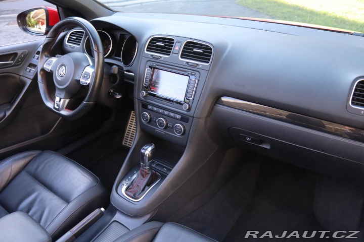 Volkswagen Golf CABRIO GTI 2.0TSI DSG 155 2012