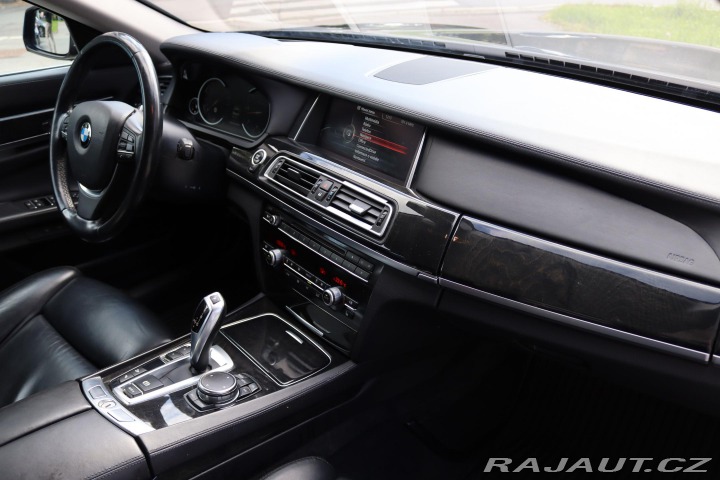 BMW 7 730D XDRIVE F01 190kW 2015