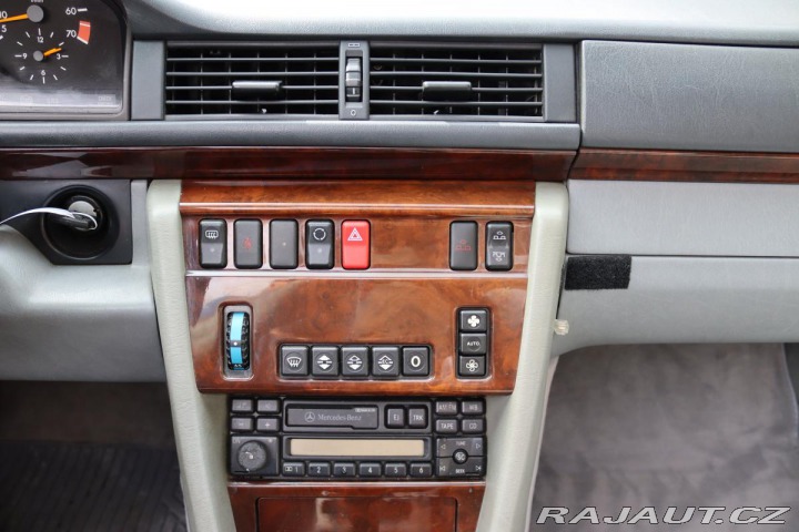 Mercedes-Benz 124 E320 CABRIO 162kW 1994 1994
