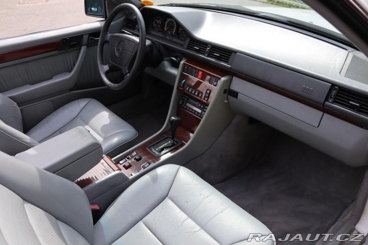 Mercedes-Benz 124 E320 CABRIO 162kW 1994 1994