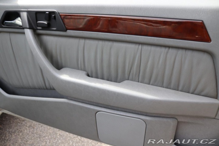 Mercedes-Benz 124 E320 CABRIO 162kW 1994 1994