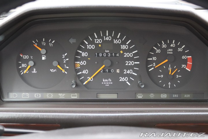 Mercedes-Benz 124 E420 V8 205kW 1995