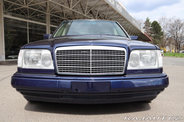 Mercedes-Benz 124 E420 V8 205kW 1995