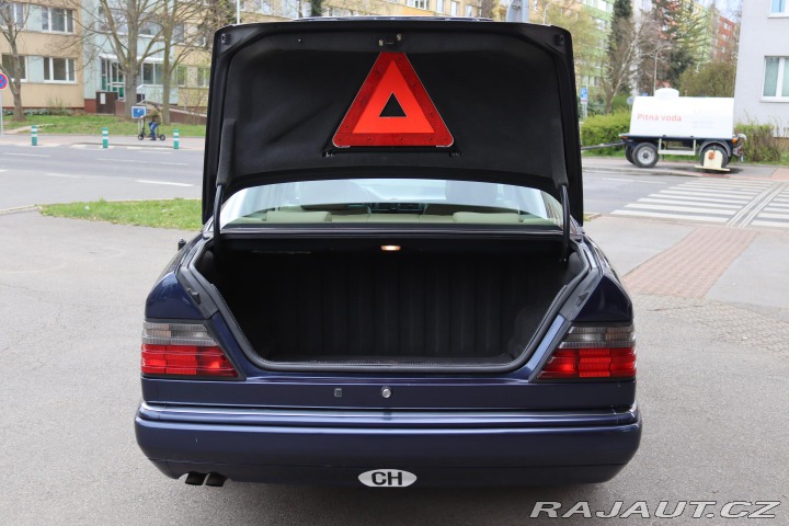 Mercedes-Benz 124 E420 V8 205kW 1995