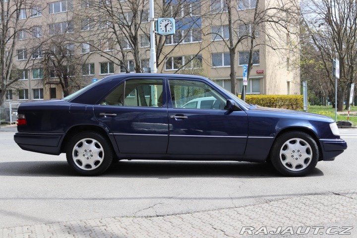 Mercedes-Benz 124 E420 V8 205kW 1995