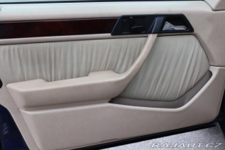 Mercedes-Benz 124 E420 V8 205kW 1995