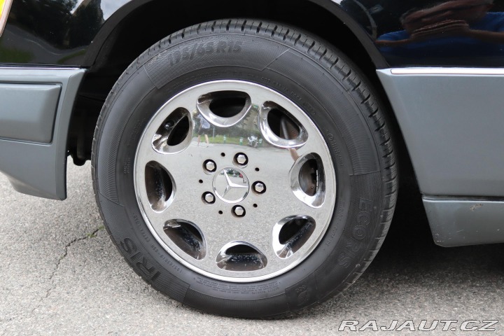 Mercedes-Benz 124 320CE 162kW 1994