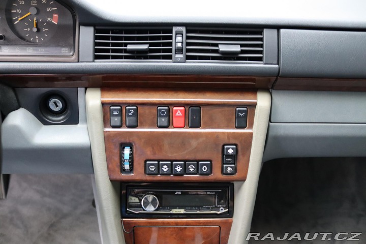 Mercedes-Benz 124 320CE 162kW 1994