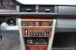 Mercedes-Benz 124 320CE 162kW 1994