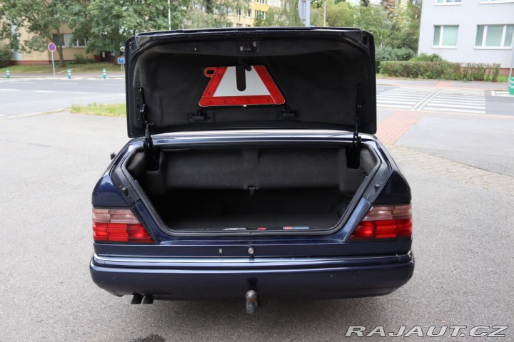 Mercedes-Benz 124 E320 CABRIO 162kW 1995