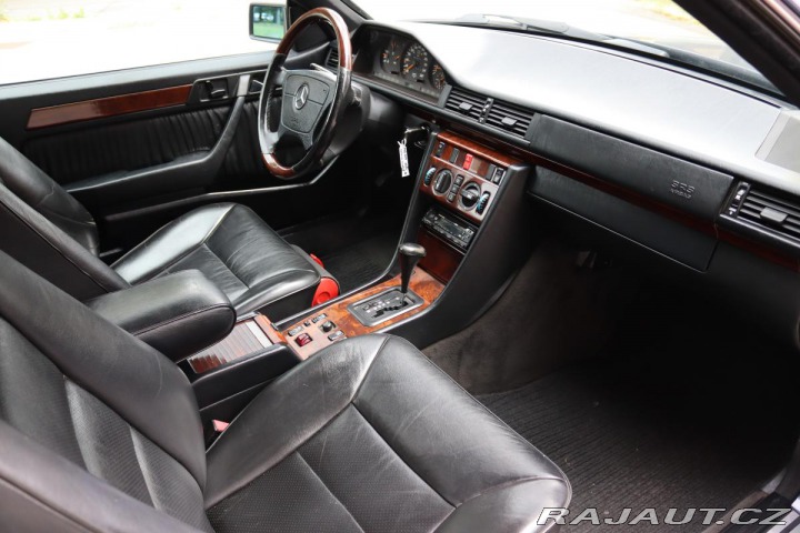 Mercedes-Benz 124 E320 CABRIO 162kW 1995