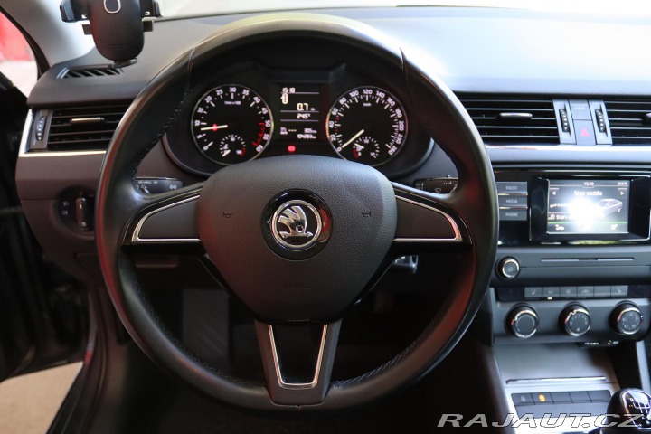 Škoda Octavia 1. majitel, servis jen Šk 2016