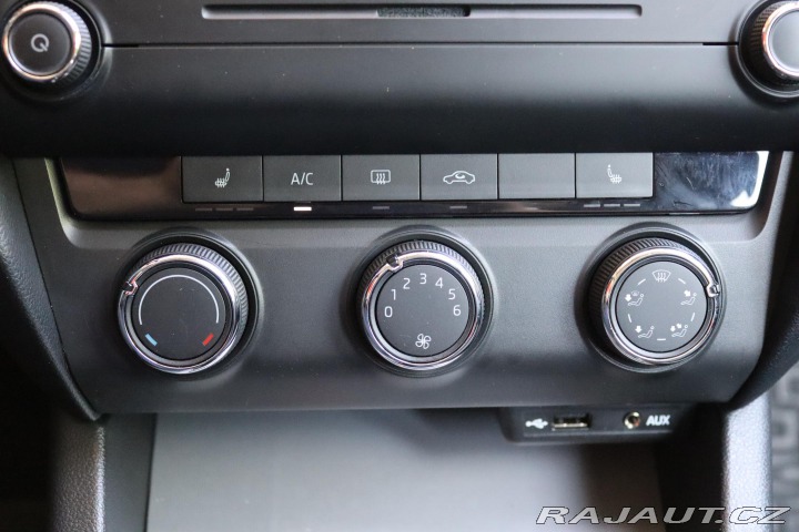 Škoda Octavia 1. majitel, servis jen Šk 2016