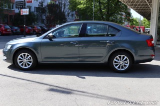Škoda Octavia 1. majitel, servis jen Šk 2016