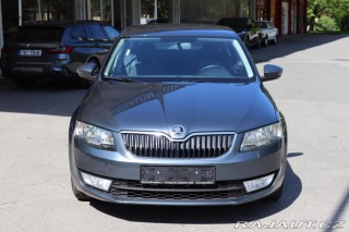 Škoda Octavia 1. majitel, servis jen Šk 2016