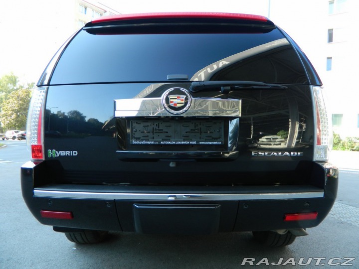 Cadillac Escalade HYBRID 6.0 V8 248kW 2011