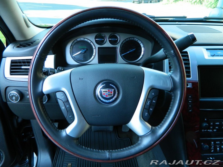 Cadillac Escalade HYBRID 6.0 V8 248kW 2011
