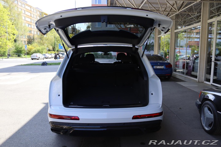 Audi Q7 NENÍ MOŽNÝ ODPOČET DPH 2022