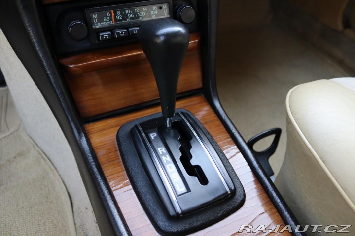 Mercedes-Benz 123 230CE KUPÉ AUTOMAT 100kW 1981