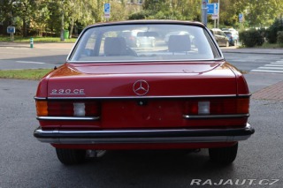 Mercedes-Benz 123 230CE KUPÉ AUTOMAT 100kW 1981