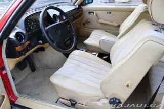 Mercedes-Benz 123 230CE KUPÉ AUTOMAT 100kW 1981