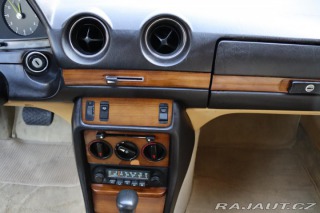 Mercedes-Benz 123 230CE KUPÉ AUTOMAT 100kW 1981