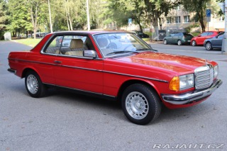 Mercedes-Benz 123 230CE KUPÉ AUTOMAT 100kW 1981