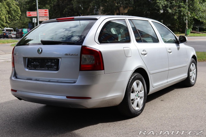 Škoda Octavia COMBI 1.6TDI 77kW DPH 2012
