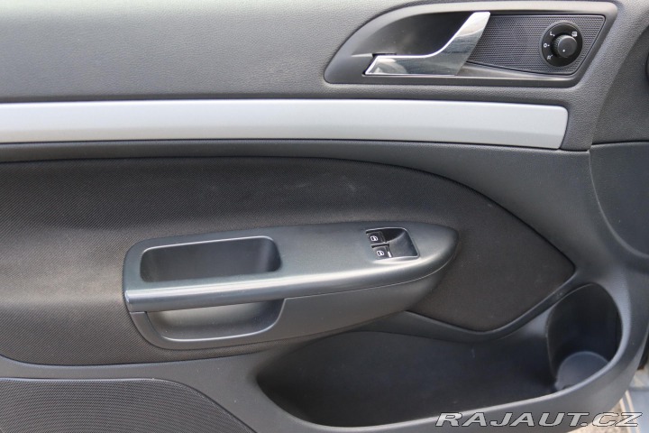 Škoda Octavia COMBI 1.6TDI 77kW DPH 2012