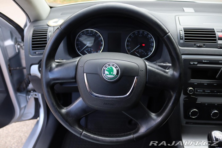 Škoda Octavia COMBI 1.6TDI 77kW DPH 2012