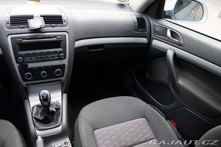Škoda Octavia COMBI 1.6TDI 77kW DPH 2012