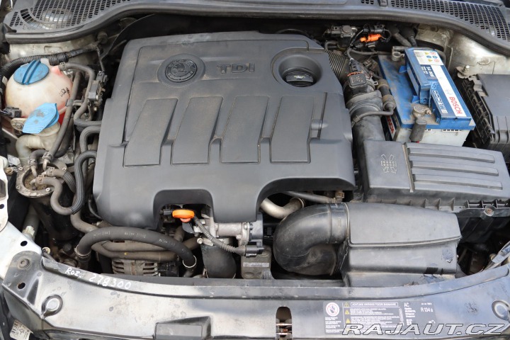 Škoda Octavia COMBI 1.6TDI 77kW DPH 2012