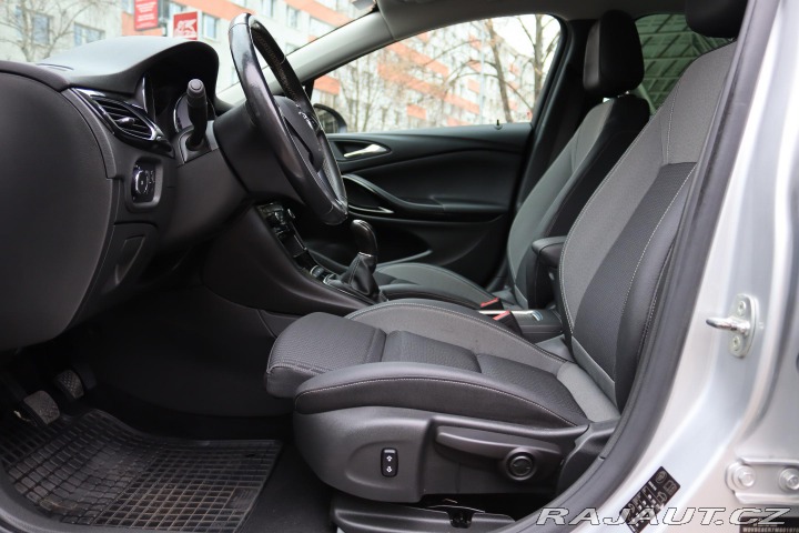 Opel Astra SPORTS TOURER+ 1.2 81kW 2021