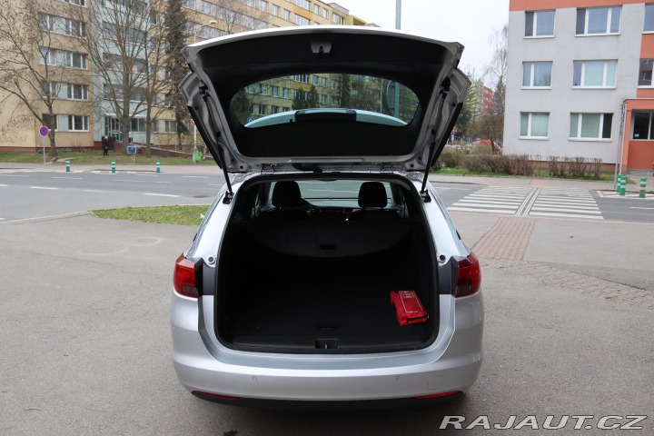 Opel Astra SPORTS TOURER+ 1.2 81kW 2021