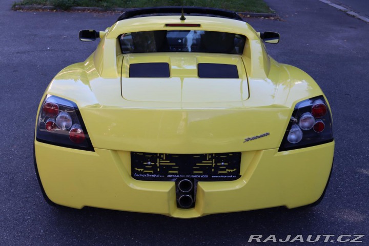 Opel Speedster 2.2 16V 108kW 23 TIS KM Č 2002