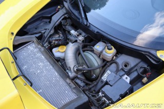 Opel Speedster 2.2 16V 108kW 23 TIS KM Č 2002