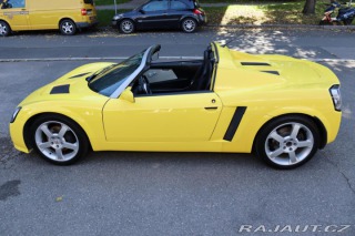 Opel Speedster 2.2 16V 108kW 23 TIS KM Č 2002