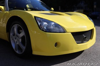 Opel Speedster 2.2 16V 108kW 23 TIS KM Č 2002