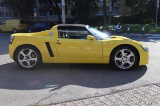 Opel Speedster 2.2 16V 108kW 23 TIS KM Č 2002